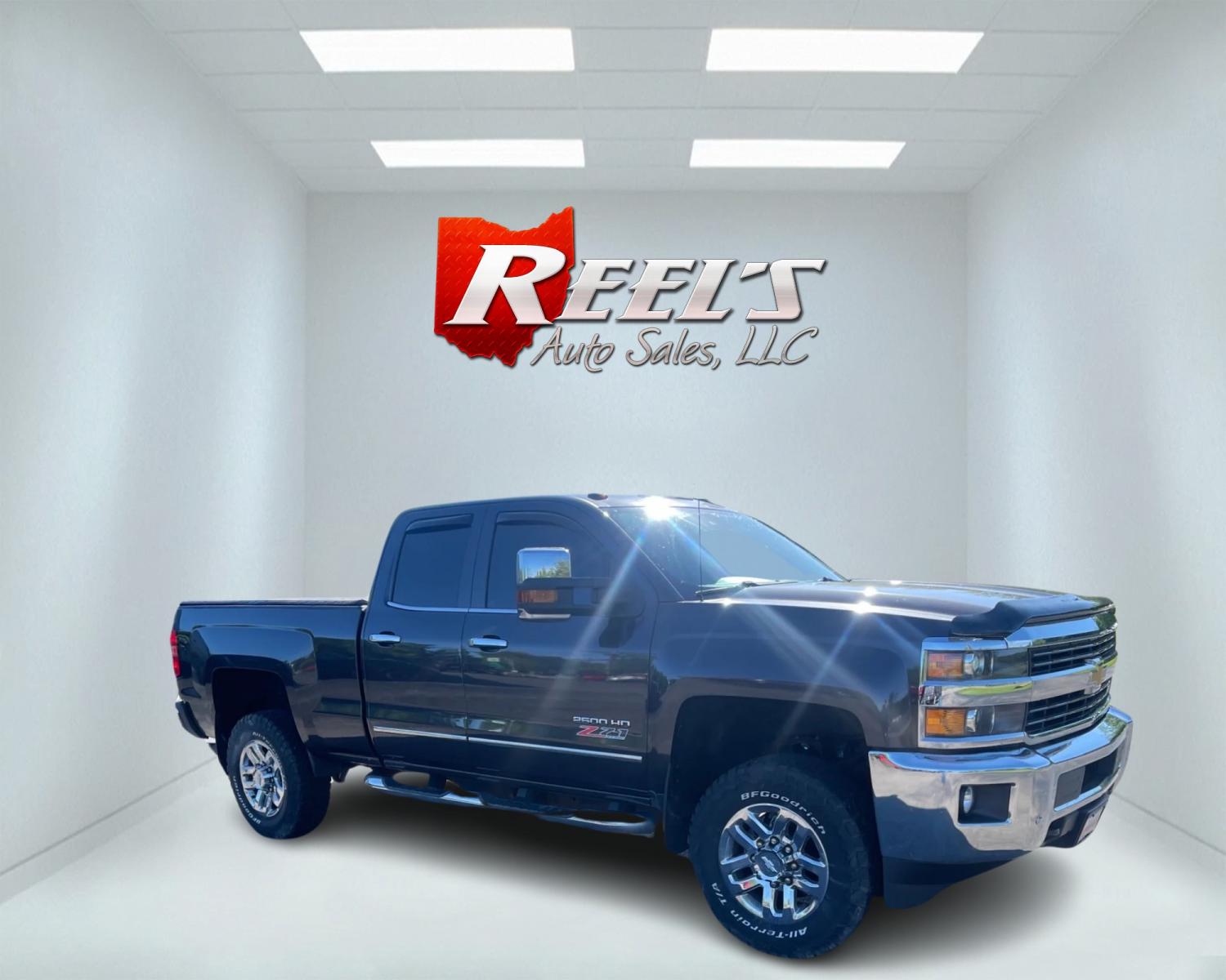 2016 Gray /Black Chevrolet Silverado 2500HD LTZ Z71 Double Cab 4WD (1GC2KWEG7GZ) with an 6.0L V8 OHV 16V FFV engine, 6-Speed Automatic transmission, located at 11115 Chardon Rd. , Chardon, OH, 44024, (440) 214-9705, 41.580246, -81.241943 - This 2016 Chevrolet Silverado 2500 HD LTZ Z71 Double Cab is a heavy-duty pickup truck that combines immense capability with premium features. Powered by a 6.0L Vortec V8 engine with flex-fuel capability and a 6-speed automatic transmission, it boasts a 13,200-pound towing capacity and a 2,796-pound - Photo #3